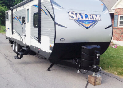 All Seasons Family RV-2018 Forest River Salem 32bhds