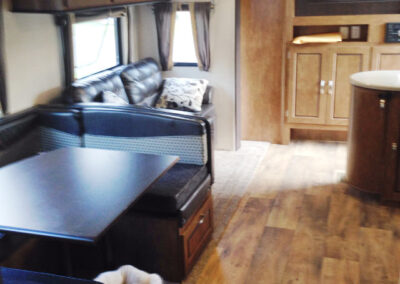 All Seasons Family RV-2018 Forest River Salem 32bhds