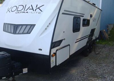 All Seasons Family RV-2022 Kodiak UltraLight Dutchman 227BH-6